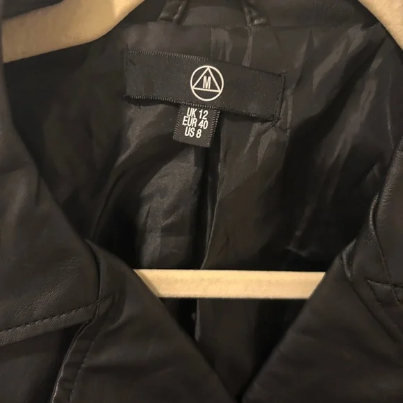 Black Faux-Leather Jacket with Colorful Sequin Fringe Missguided Size US 8 - Picture 4 of 5